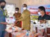 Pemuda Milenial Tanjung Sabar Dilatih Nyablon Gelas