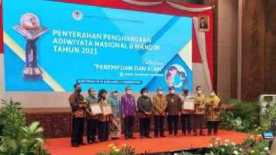 SMPN 1 Luhak Nan Duo Pasbar Raih Penghargaan Adiwiyata Nasional 2021 dari KLHK