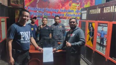 Damkar Payakumbuh Evakuasi Binturung dari Rumah Warga, Lalu Diserahkan ke BKSDA