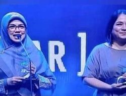 Guru SDN 10 Padang Panjang Barat Raih “Most Inspirational of the Year” Ruangguru Award 2021