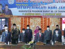 Melalui Paripurna HUT Pasbar, Ketua DPRD Pasbar Apresiasi Anggota Dewan