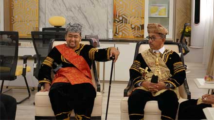 Wagub Sumbar, Audy Joinaldy bersama Bupati Khairunas saat Peringatan HUT ke-18 Kabupaten Solok Selatan
