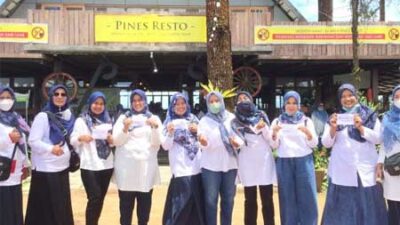 IBI Cabang Agam Gelar Family Gathering di Puncak Lawang