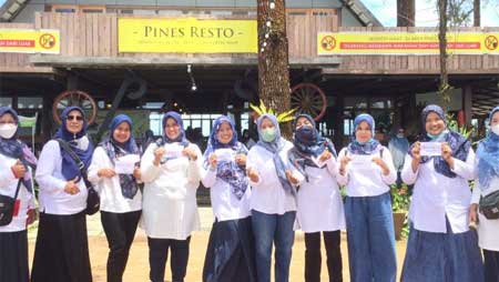 IBI Cabang Agam Gelar Family Gathering di Puncak Lawang