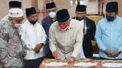 Resmikan 10 Sarana Baru, Gubernur Sumbar Apresiasi Manajemen Masjid Jami’ Nurul Huda Silaing Bawah