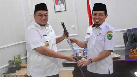 Silaturahmi ke Pemko Bengkulu, Wabup Tanah Datar Paparkan Ini ke Wawako Dedy 1 Wabup Tanah Datar, Richi Aprian bersama Wawako Dedy Wahyudi saat silaturahmi ke Pemko Bengkulu