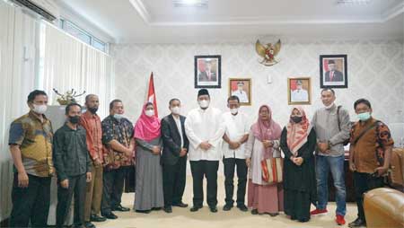 Wakil Bupati Tanah Datar, Richi Aprian menerima kunjungan pengurus OKE OCE Winner Indonesia