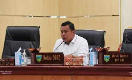 Ketua DPRD Kota Padang Panjang, Mardiansyah