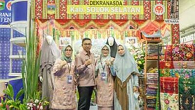 Produk Unggulan UMKM Solok Selatan Tampil di Inacraft 2022