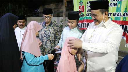 Keluarga Mardison Mahyuddin Berbagi dengan Panti Asuhan Asyiyah Pariaman