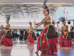Erick Thohir Senang Para Penari Bisa Tampil Lagi di Bandara