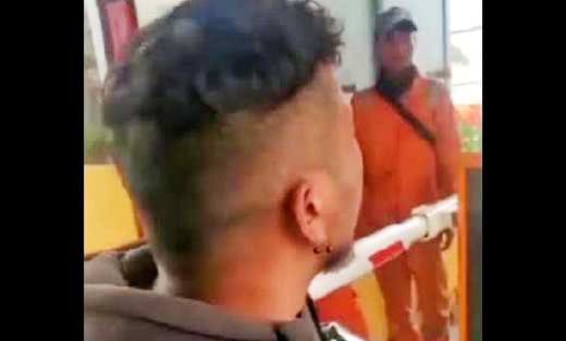 Debt Collector Hadang Mobil di Pintu Tol Hingga Cekcok Adu Mulut dengan Pengendara