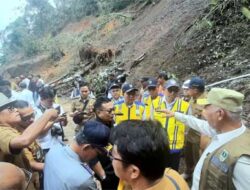 Gubernur Sumbar Tinjau Longsor Sitinjau Lauik, Pemulihan Total oleh BPJN Dimulai Hari Ini