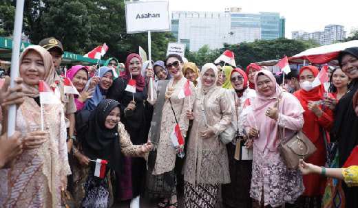 Parade dan Gebyar Berkebaya Nasional Goes To UNESCO 2022