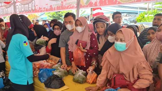 Pemprov Kepri Gelar Bazar Pangan Murah 1 Bazar Pangan Murah di Halaman Parkir Foodcourt Bintan Centre, Tanjungpinang