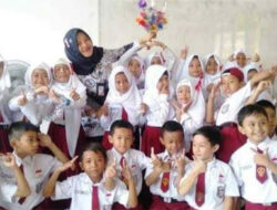 SD Petir 01 Jaksel Gelar Lomba Meriahkan HUT ke-77 RI