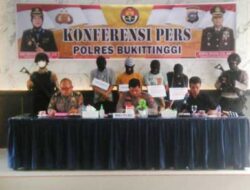 Polres Bukittinggi gelar konferensi pers terkait pengungkapan perkara perjudian yang terjadi di wilayah hukum Polres Bukittinggi dan jajaran Polsek
