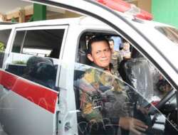 Gubernur Kepri Serahkan Hibah 23 Unit Kendaraan Operasional Untuk Organisasi/ Yayasan Se-Kota Batam