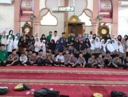 Mahasiswa KKN Unand Adakan Didikan Subuh Gabungan di Masjid Raya Sumani