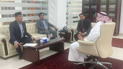 Konsul Haji Konsulat Jenderal Republik Indonesia (KJRI) di Jeddah, Nasrullah Jasam bertemu pihak Kementerian Haji dan Umrah Saudi di Jeddah, Selasa 20 September 2022