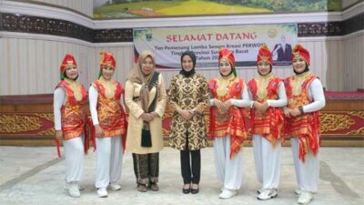Perwosi Padang Panjang Juara 1 Senam Kreasi se-Sumbar
