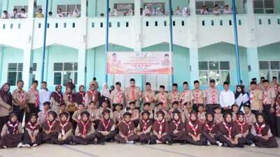 Peserta Kemah Karya Pramuka Madrasah Tanah Datar Dilepas ke Tingkat Provinsi