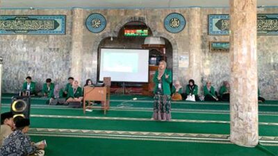 Mahasiswa KKN Unand Sosialisasi Bahaya LGBT di Pesantren Thawalib Tanjung Limau Simabur