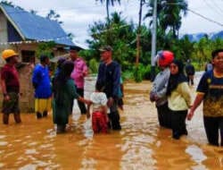 Pascabanjir Kota Solok, Anggota DPRD Rusdi Saleh Sambangi Warga