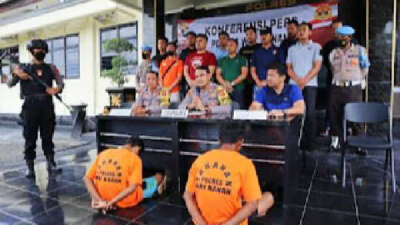 Diduga Gegara Warisan, Tersangka Ayah dan Anak Tega Bunuh Kakak Tiri