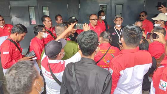 Ketua Dpd Pwri Provinsi Jawa Barat, H. Hermawan Berikan Keterangan Pers