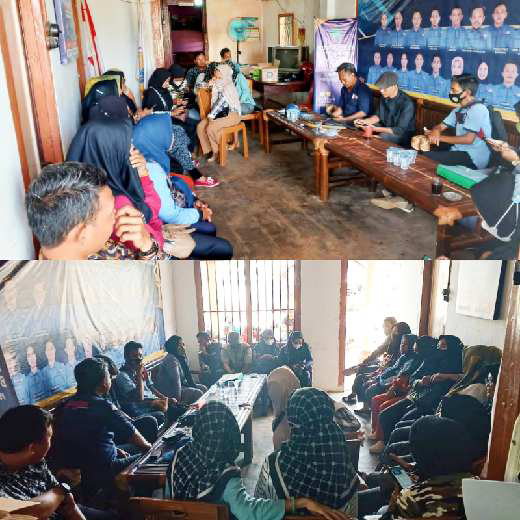 Puluhan tenaga honorer Dinas Pekerjaan Umum dan Penataan Ruang (PUPR) Kabupaten Lampung Utara mendatangi Sekretariat Pengurus Daerah (PD) Ikatan Wartawan Online