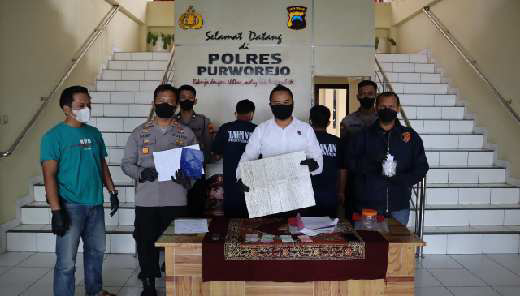 Tangkap Tersangka Penjual dan Pengepul Judi Togel Hongkong