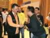 Ansar Ahmad Terima Jaket Kehormatan dari Ojol Batam