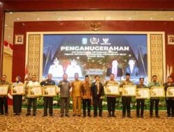 Pemprov Beri Piagam Anugerah KIP Kepri 2022, Ini Dia Penerimanya