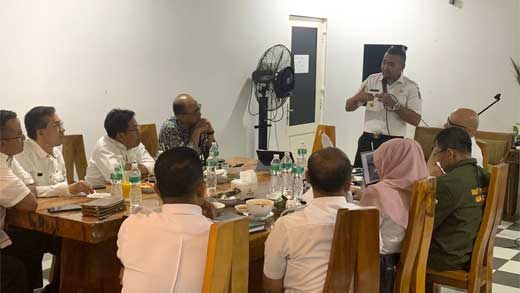 Wakil Gubernur Sumbar, Audy Joinaldy dalam rapat bersama Dinas Pariwisata Sumbar dan beberapa OPD terkait