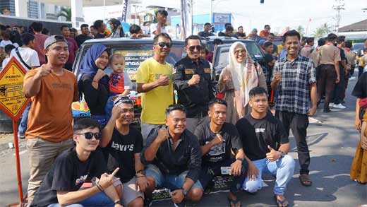 Bupati Tanah Datar, Eka Putra hadiri Batusangkar Car Meet-up dan Truk Modifikasi Tahun 2022