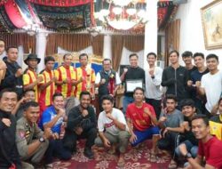 Juarai Turnamen Pitalo Cup I, Bupati Tanah Datar Jamu Tim Sepak Bola Pemda