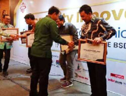 Citiasia Inc Anugerahkan Dua Penghargaan ISNA 2022 kepada Pemko Padang Panjang