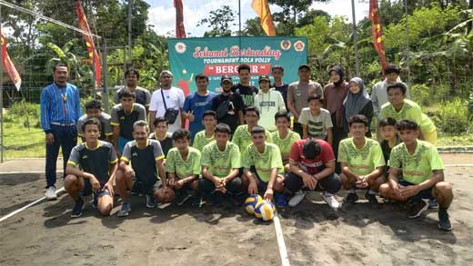 Desa Pohkumbang Gelar Turnamen Bola Voli Piala Bergilir Karang Taruna se-Kecamatan Karanganyar 1 Karang Taruna Desa Pohkumbang berhasil gelar Turnamen Bola Volly Piala Bergilir Karang Taruna se-Kecamatan Karanganyar