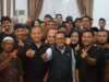 Bupati Tanah Datar, Eka Putra dengan panitia Batusangkar Car Meet-up dan Truk Modifikasi 2022 di gedung Indojolito