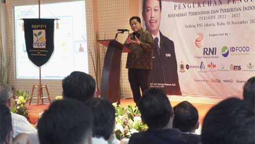 Menteri Bumn Erick Thohir Dalam Talkshow Bersama Masyarakat Perbenihan Dan Perbibitan Indonesia, Di Gedung Rni Kuningan, Jakarta