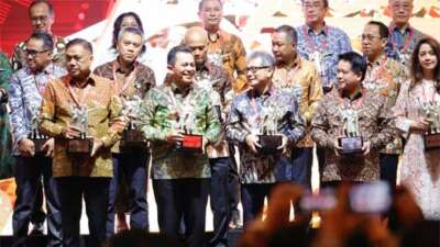 Kepri Terbaik Di Sumatera, Gubernur Ansar Bersama 4 Lainnya Terima Penghargaan Bi Award 2022