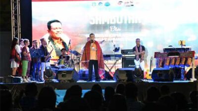 Gubernur Kepri Hadiri Konser Musik Batak Di Batam