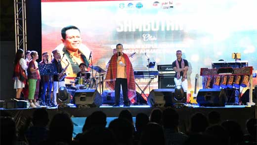 Konser Musik Batak di Batam