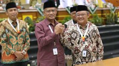 Ketua Umum dan Sekretaris Jenderal PBNU Ucapkan Selamat kepada Haedar dan Mu’ti
