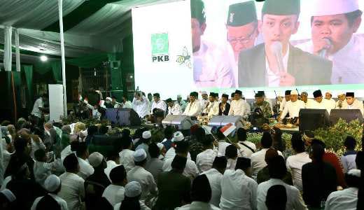 Ketum PKB dan Ribuan Warga DKI Doakan Korban Gempa Cianjur