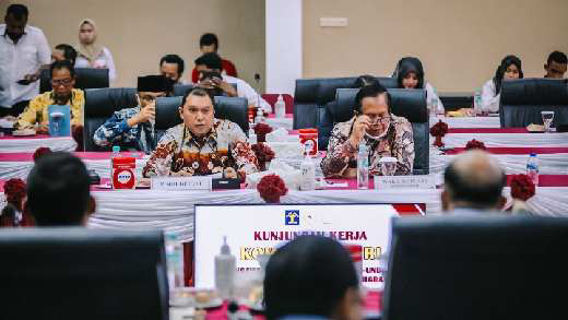 Komite I DPD RI Monitoring Pelayanan Publik dan Pengawasan Orang Asing Kantor Imigrasi Surabaya