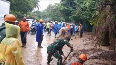 Longsor di Area Tebing Goa Jepang, Anggota Kodim Klungkung dan BPBD Dikerahkan