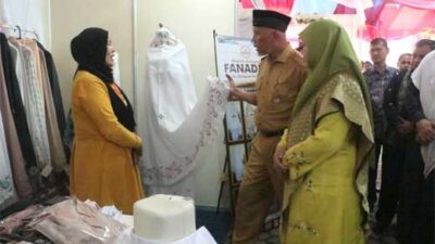 Mahyeldi Buka Pameran MTQ Korpri VI di Halaman Kantor Gubernur Sumbar