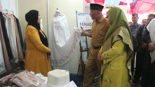 Mahyeldi Buka Pameran MTQ Korpri VI